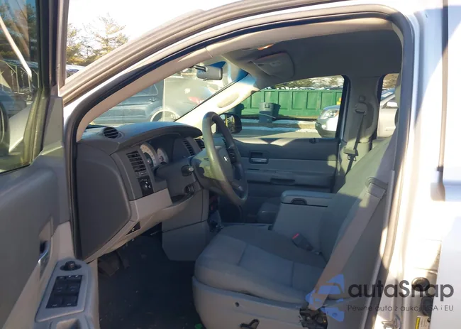 1D8HB48258F100728: 44182218