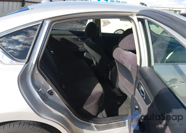 1N4AL3AP6DN447052: 44182228