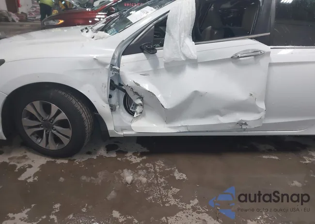 1HGCR2F38FA194815: 44182296