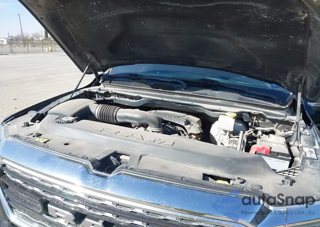 1C6RREHT9KN582489: 44182309