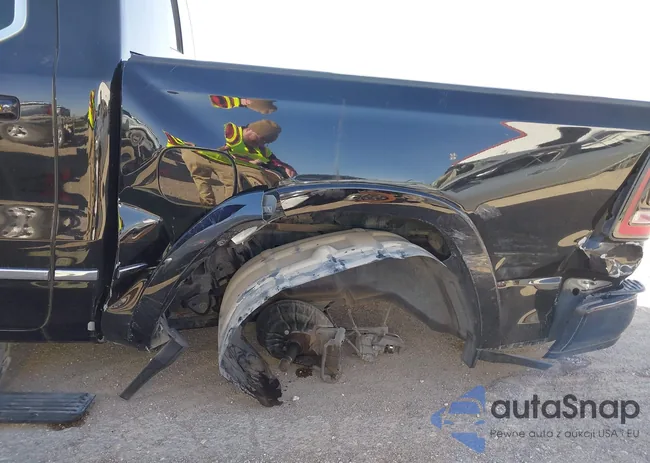 1C6RREHT9KN582489: 44182309