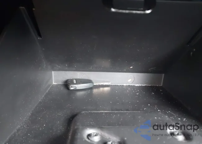 1C4NJDEBXGD767717: 44183509