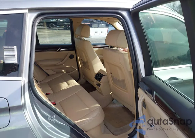 5UXWX9C58F0D52738: 44183562