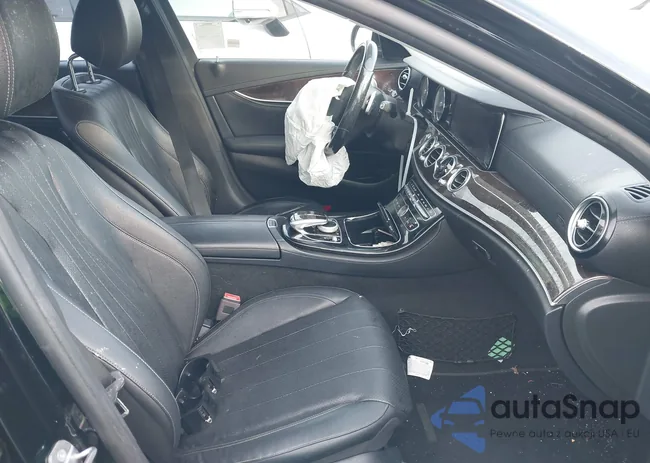 WDDZF4JB6HA286252: 44183663