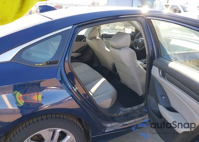 1HGCV1F15LA017428: 44183747