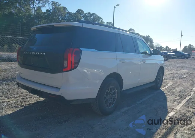 1FMJU1H81SEA44910: 44183837