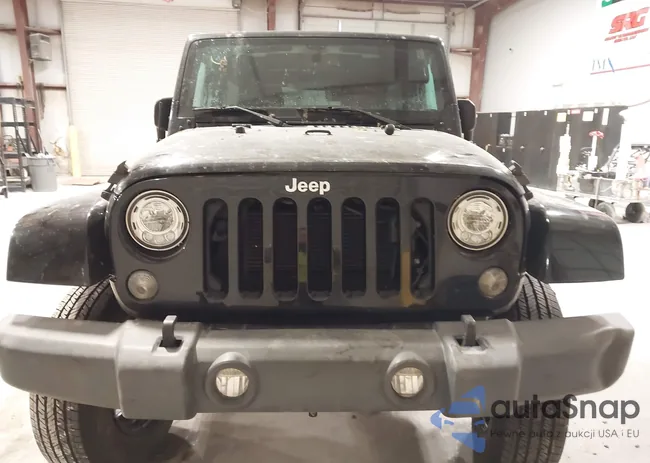 1C4BJWFG1JL822285: 44183858