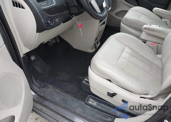 2C4RC1BG1GR246876: 44183052