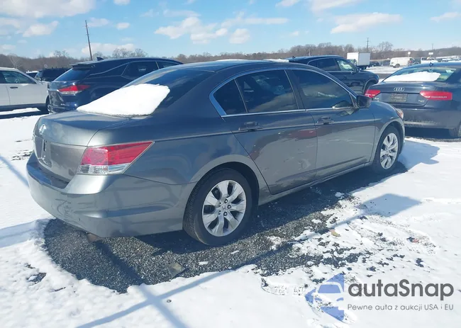 1HGCP26398A040316: 44183089