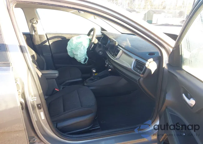 3KPA24AD6ME379252: 44183105