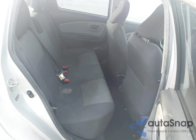 VNKKTUD32GA057923: 44183323