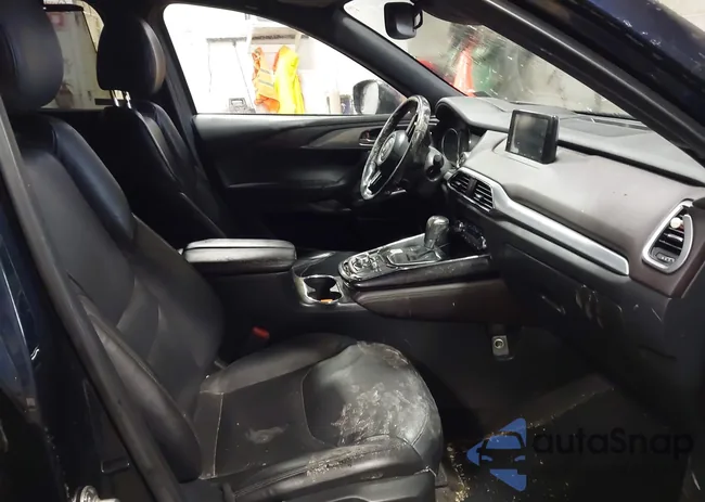 JM3TCBDY8G0108075: 44183334