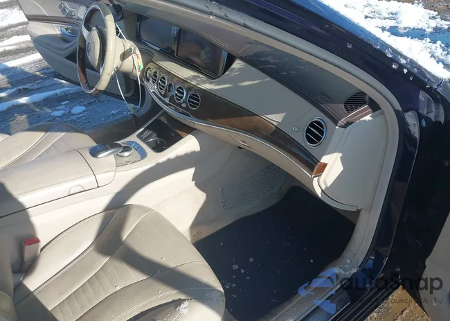 WDDUG8FB7GA215261: 44183339