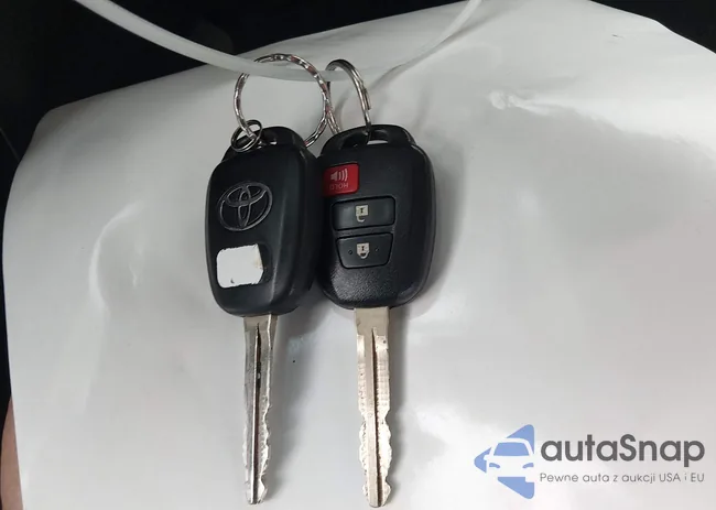 JTMRFREVXDD005140: 44183351