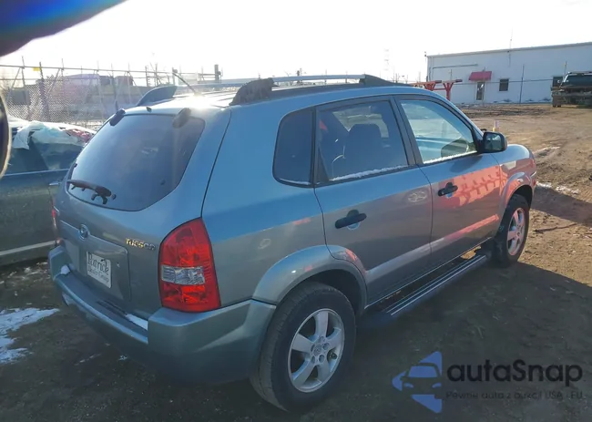 KM8JM12BX8U814329: 44184415