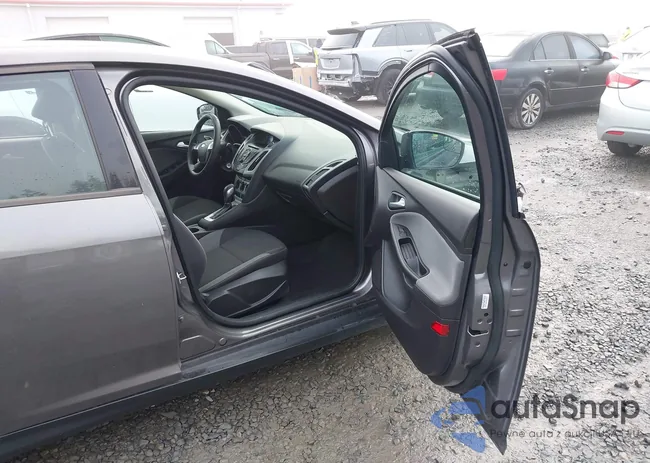 1FADP3F25DL353710: 44184468