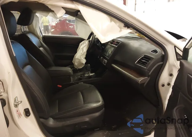 4S4BSBJC7F3359498: 44184527