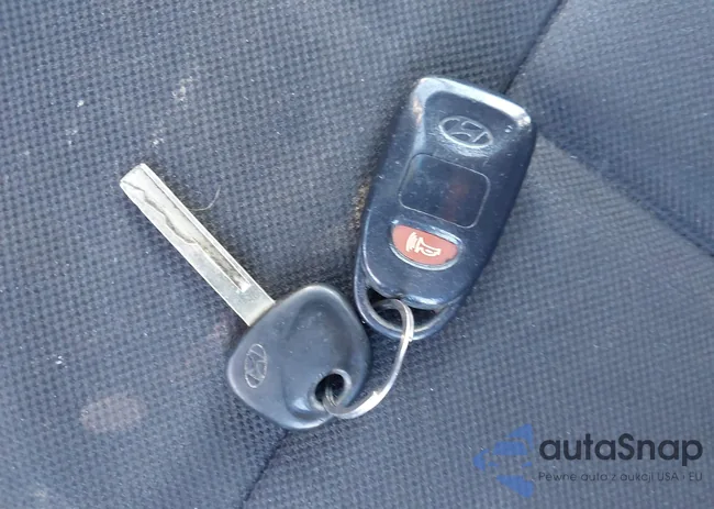 KMHTC6AD1EU200406: 44184570