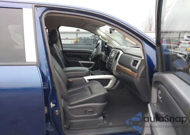 1N6BA1F40HN509944: 44184600