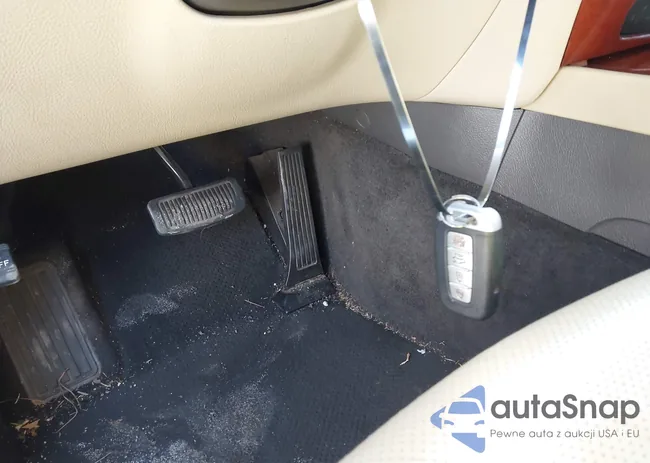 KMHGC4DD7CU177261: 44184607