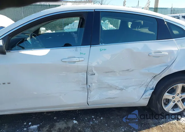 1G1ZD5ST5NF193467: 44184632