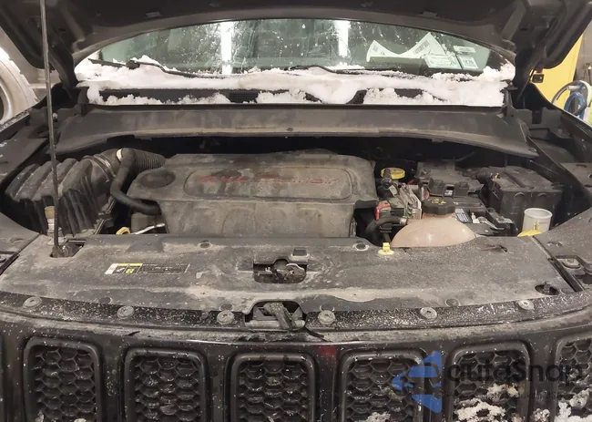 3C4NJDAB2JT200764: 44184696