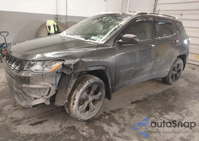 3C4NJDAB2JT200764: 44184696