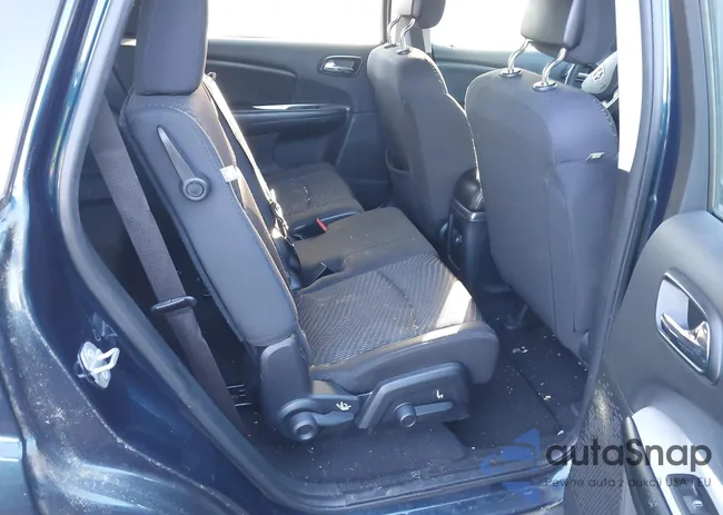 3C4PDCABXFT557661: 44184710