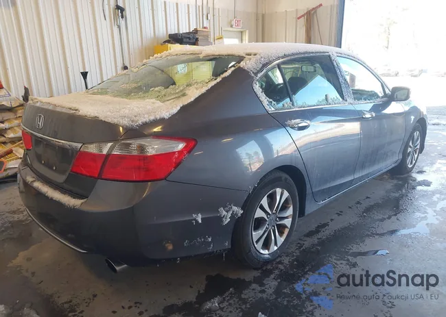 1HGCR2F33DA022043: 44184793