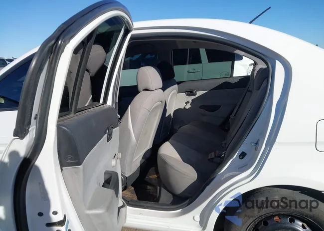 KMHCN46CX9U375046: 44184856