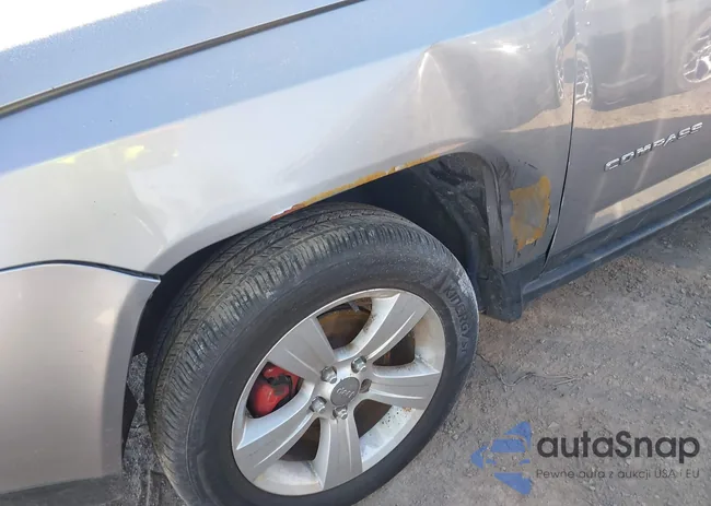 1C4NJDBB7FD135390: 44184869