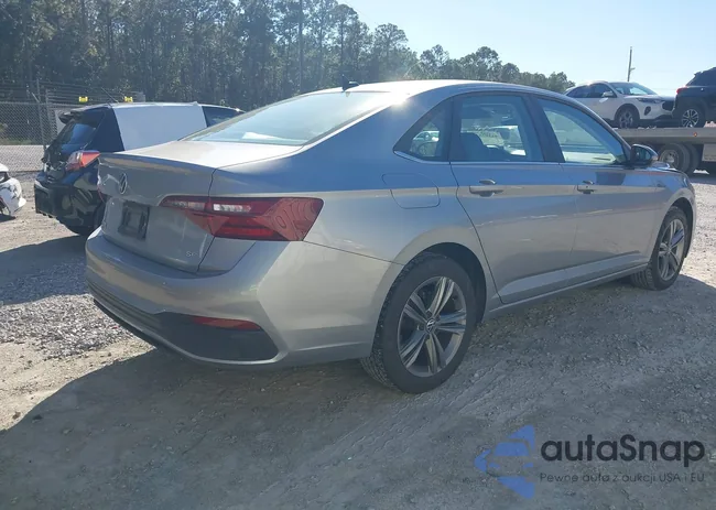 3VWEM7BU6RM050976: 44184877