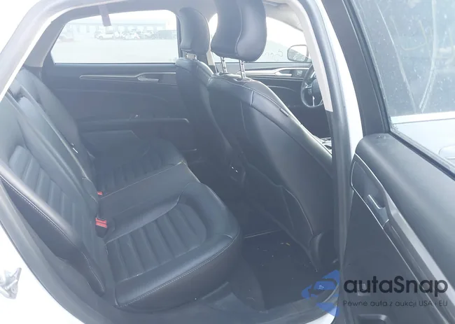 3FA6P0H98JR114120: 44184928