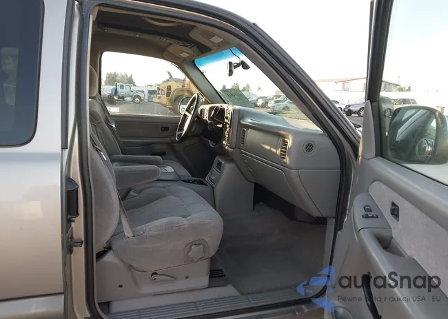 1GCEK19T5YE194817: 44184941