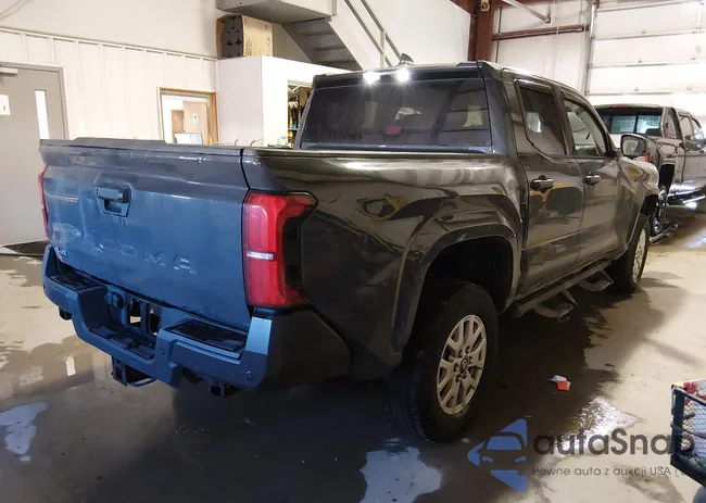 3TYLD5KN8RT006876: 44184957