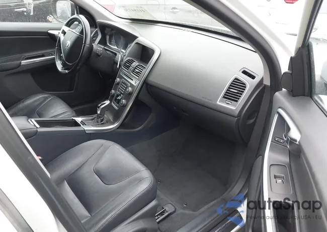 YV426MDB1F2586860: 44184156