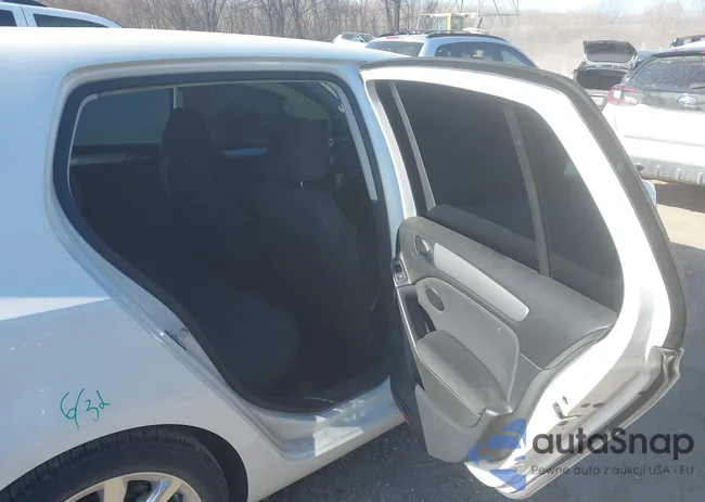 WVWDM7AJ1EW002205: 44184179