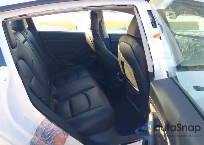 5YJ3E1EA4MF919903: 44184339