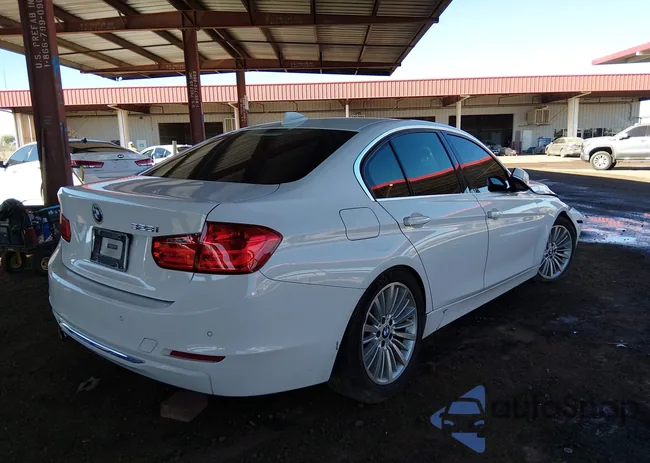 WBA3C1C5XFK122957: 44184344