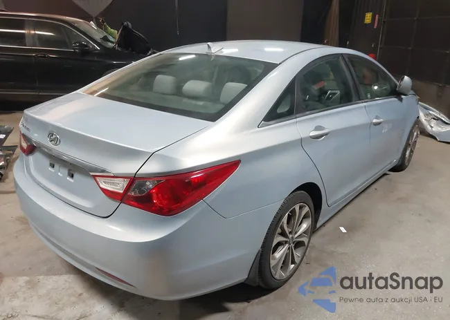 5NPEB4AC5BH107549: 44184355