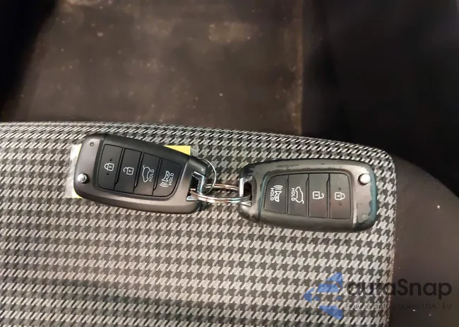 KM8K12AA9LU574744: 44184373