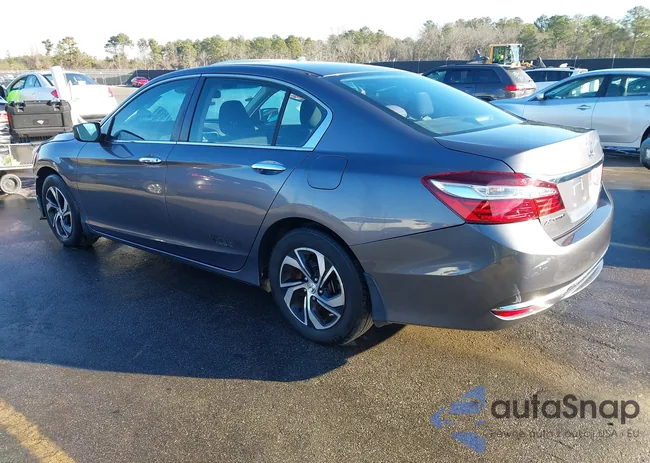 1HGCR2F39GA018860: 44184378