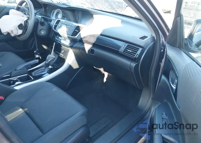 1HGCR2F39GA018860: 44184378