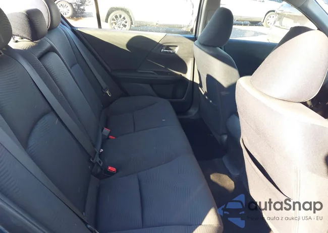 1HGCR2F39GA018860: 44184378