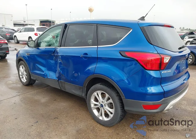 1FMCU0GD8KUB15558: 44185428