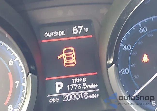 2T1BURHE1FC310707: 44185512