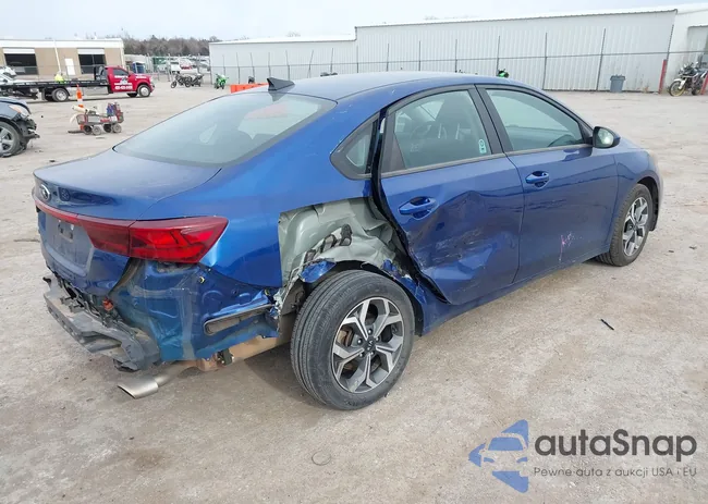 3KPF24AD4ME338026: 44185523