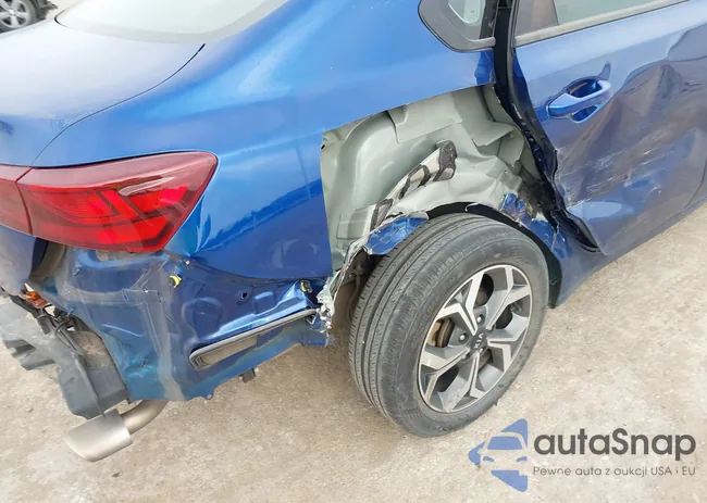 3KPF24AD4ME338026: 44185523