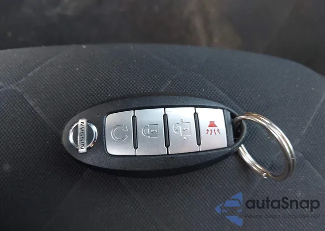 3N1CP5CVXLL504563: 44185573