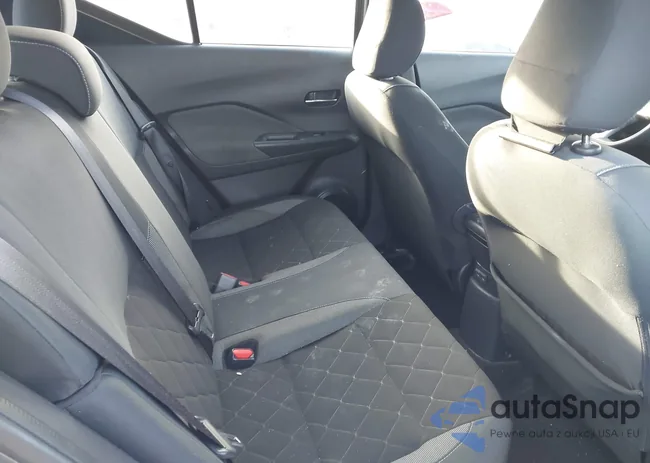 3N1CP5CVXLL504563: 44185573